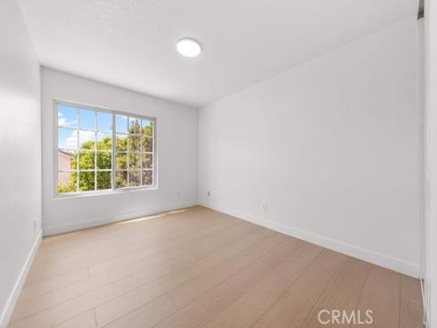 24 Whitecloud , Irvine, CA