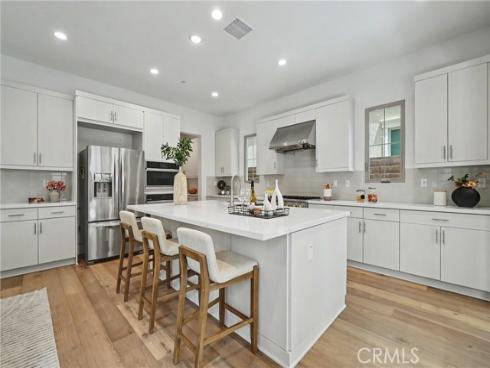 212 Sutters Mill , Irvine, CA