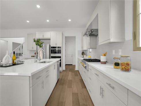 212 Sutters Mill , Irvine, CA