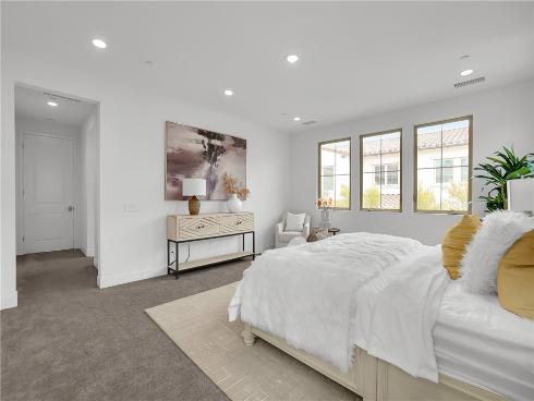 212 Sutters Mill , Irvine, CA
