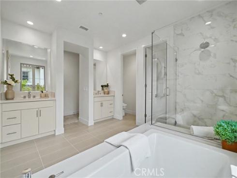 212 Sutters Mill , Irvine, CA