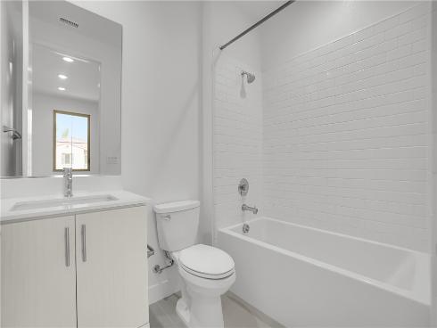 212 Sutters Mill , Irvine, CA