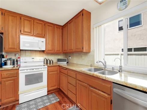 5002 Barkwood , Irvine, CA