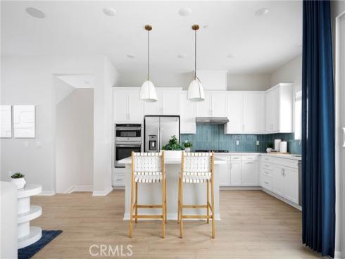 467 Treble , Irvine, CA