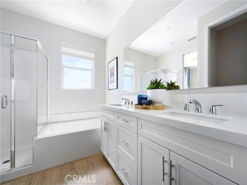 467 Treble , Irvine, CA
