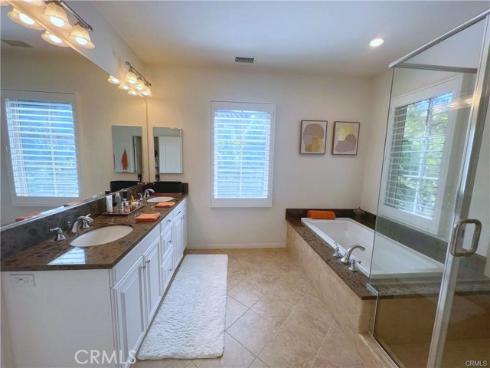 75 Brindisi , Irvine, CA