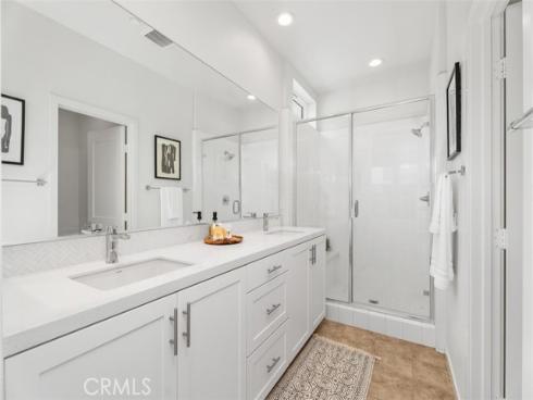 130 Tenor , Irvine, CA