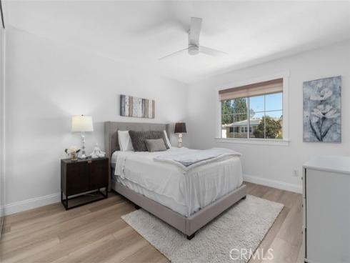 8 National Place, Irvine, CA