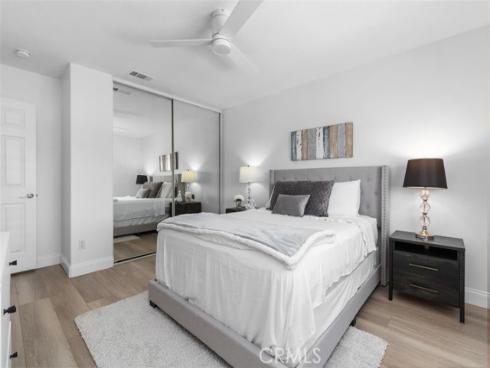 8 National Place, Irvine, CA