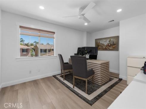 8 National Place, Irvine, CA