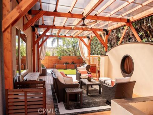 8 National Place, Irvine, CA