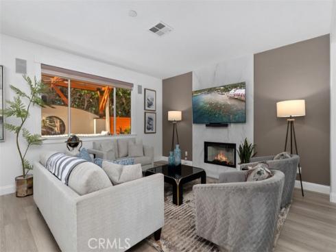 8 National Place, Irvine, CA