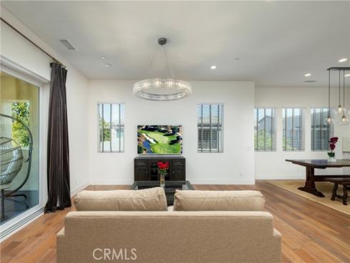251 Follyhatch , Irvine, CA