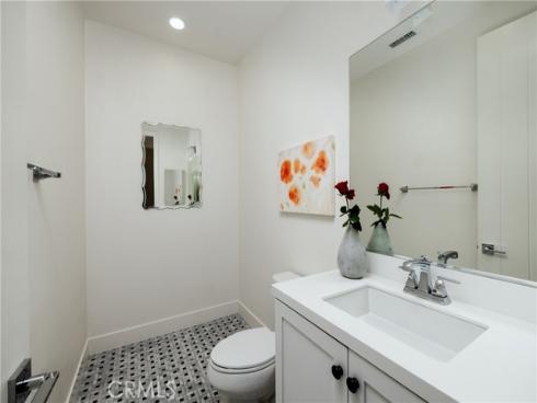 251 Follyhatch , Irvine, CA