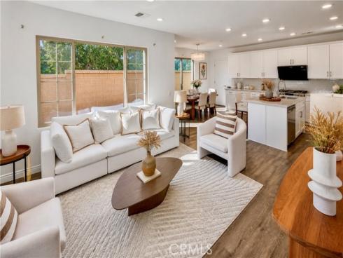 119 Excursion , Irvine, CA