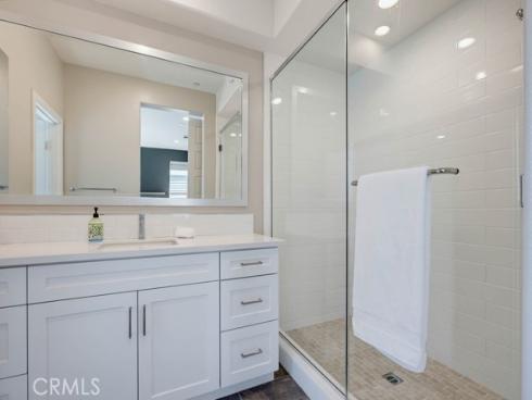 141 Tribeca , Irvine, CA