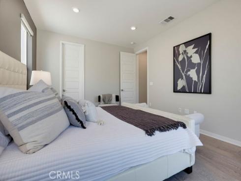 141 Tribeca , Irvine, CA