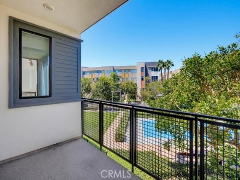 141 Tribeca , Irvine, CA