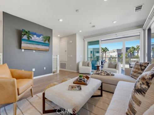 141 Tribeca , Irvine, CA