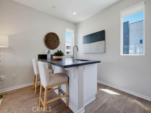 141 Tribeca , Irvine, CA