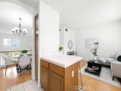 1002 Timberwood , Irvine, CA