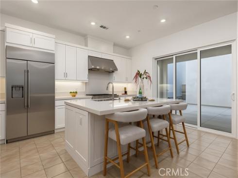 568 Mulligan , Irvine, CA