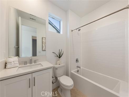 568 Mulligan , Irvine, CA
