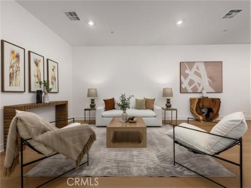 568 Mulligan , Irvine, CA