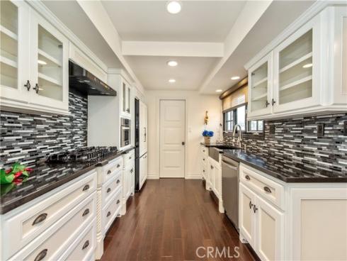 3 Whitewood Way , Irvine, CA
