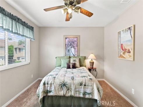 65 Linhaven , Irvine, CA