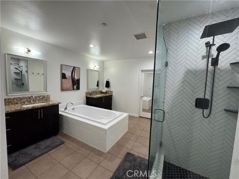 21 Gramercy 218 , Irvine, CA