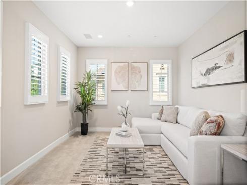 52 English Saddle , Irvine, CA