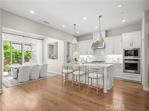 52 English Saddle , Irvine, CA
