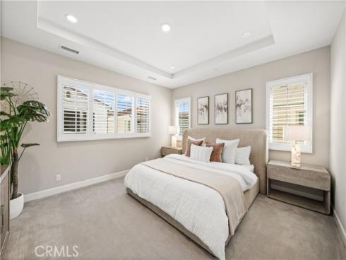52 English Saddle , Irvine, CA