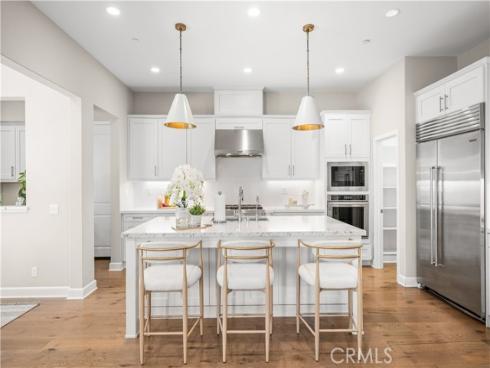 52 English Saddle , Irvine, CA