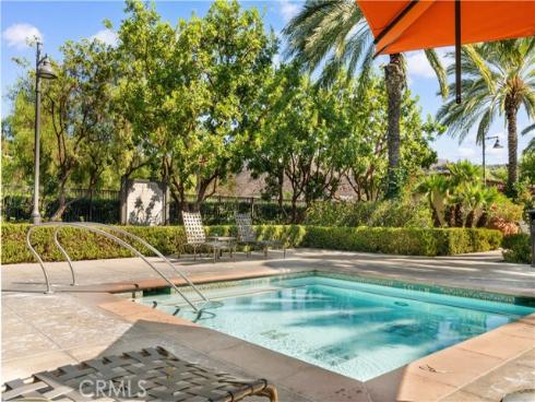 52 English Saddle , Irvine, CA