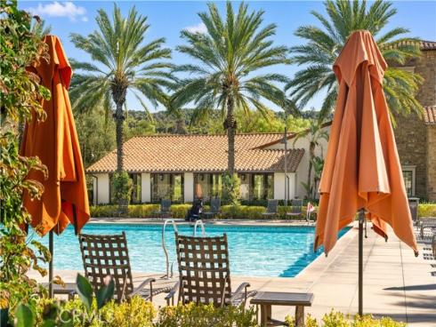 52 English Saddle , Irvine, CA