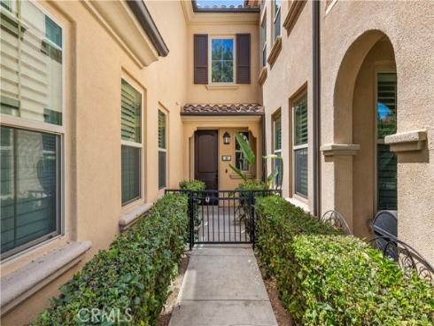 96 Rose Arch 26 , Irvine, CA