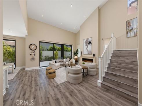 112 Green Rdg , Irvine, CA