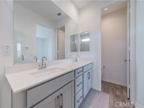 136 Rondo , Irvine, CA