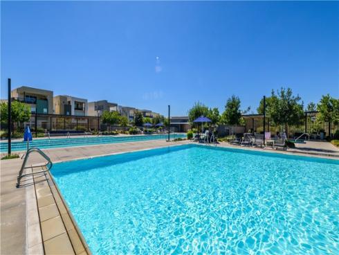 136 Rondo , Irvine, CA