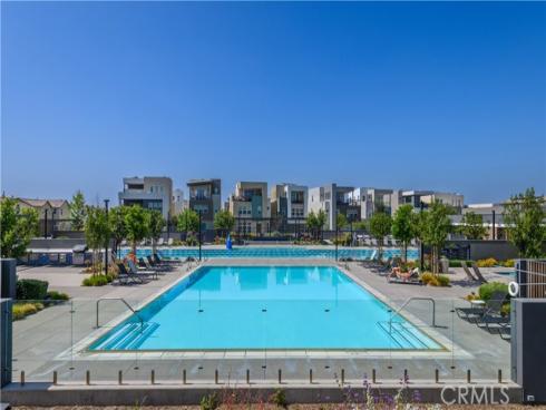136 Rondo , Irvine, CA