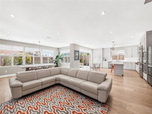 142 Sabbia , Irvine, CA