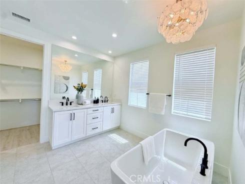 111 Sunnyslope , Irvine, CA