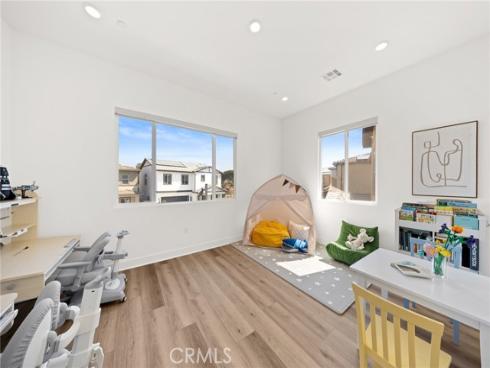 236 Lily Loop, Irvine, CA
