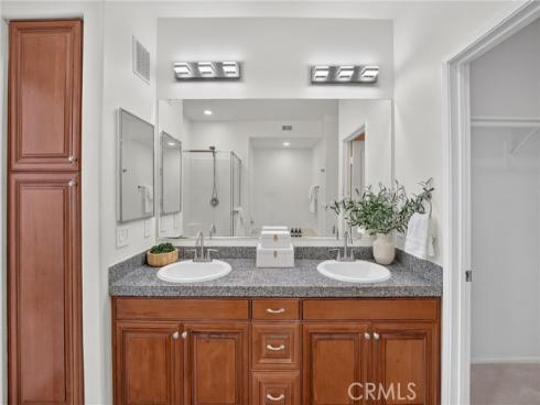 3422 Watermarke , Irvine, CA