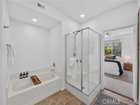 3422 Watermarke , Irvine, CA