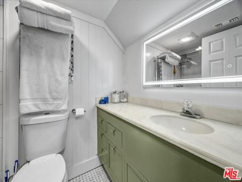 17 Castillo , Irvine, CA