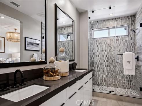 160 Palisades , Irvine, CA