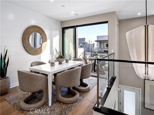 160 Palisades , Irvine, CA